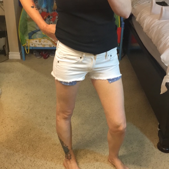 H&M Pants - 💙NWT Jean shorts by H&M💙